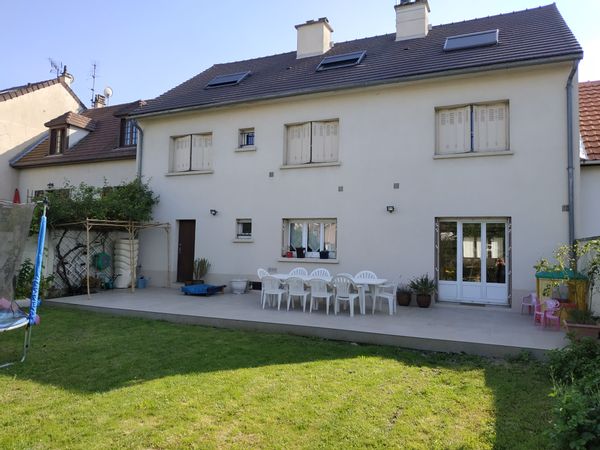 Paris 3 km, maison familiale au calme avec jardin