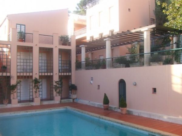 Studio à Saint-Jean-Cap-Ferrat, presqu’île de rêve ! France / Studio flat in Saint-Jean-Cap-Ferrat, protected French Riviera