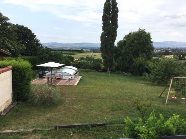 A la campagne, proche de Lyon