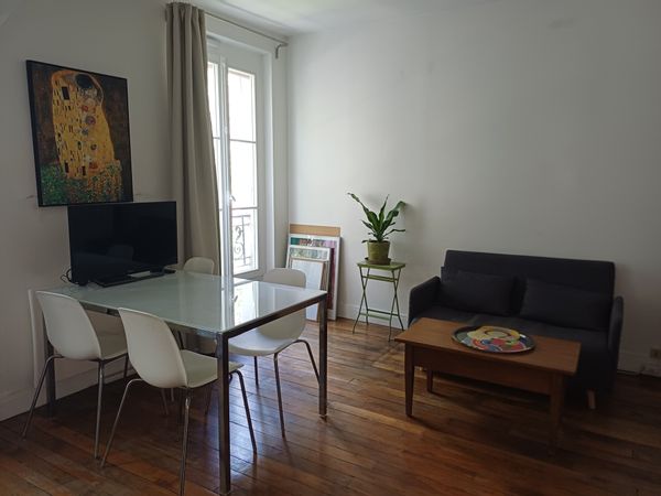 2 pièces confortable et calme à Paris