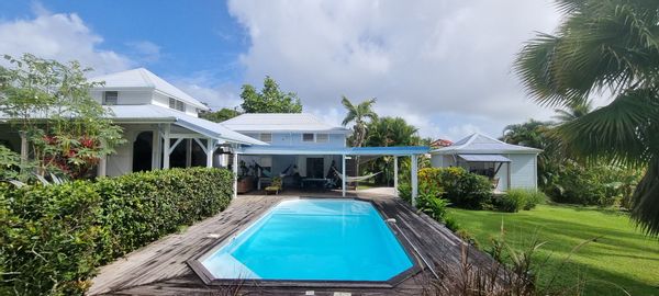Le bungalow tropical de Gonzague