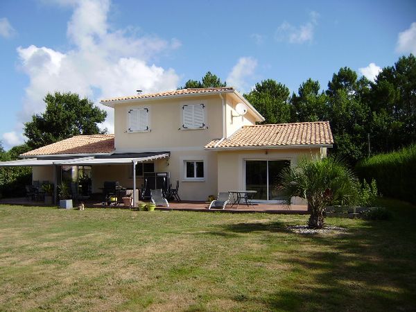 La maison de Marie , Bernard