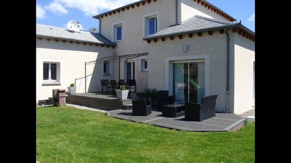 Maison à la campagne : « Lozère tu m’aères ! » dispo été 2026