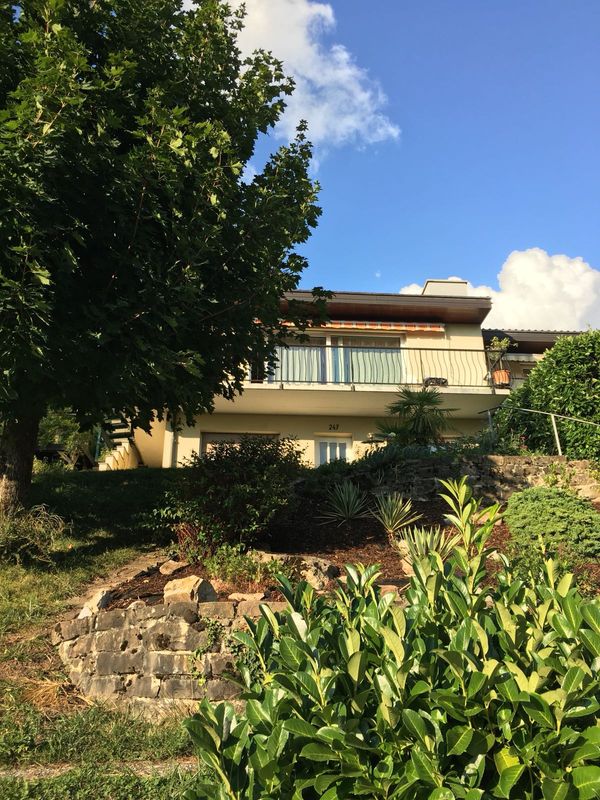 La maisonette sur la collinette