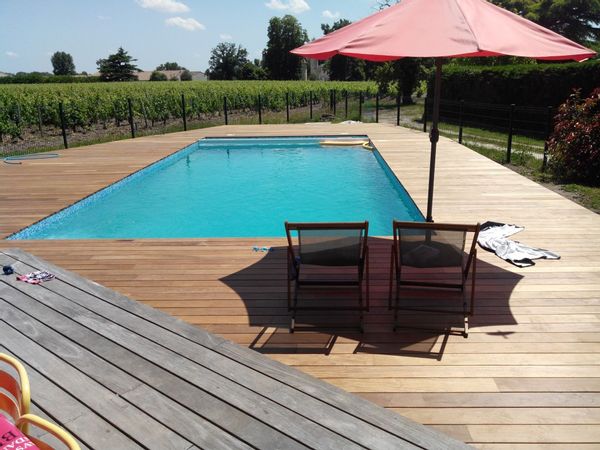 Grande maison proche Bordeaux avec piscine au cœur du vignoble uniquement Guestpoints