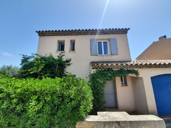 Maison 3 chambres et jardin au coeur du Golfe de Saint-Tropez et ses plages.