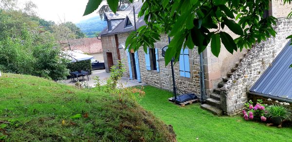 "Au naturel" piscine, VTT, randonnée aux portes du Morvan