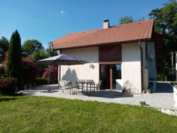 La maison d'Hélène, montagne et lac
