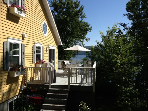 Bord de lac et montagnes, lake and mountains !