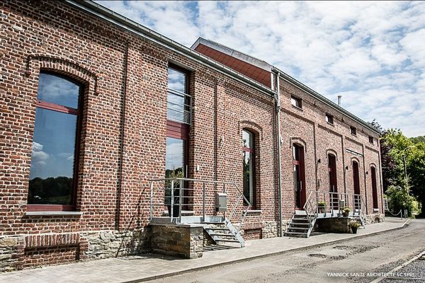 Loft lumineux dans une ancienne usine à Theux, Belgique