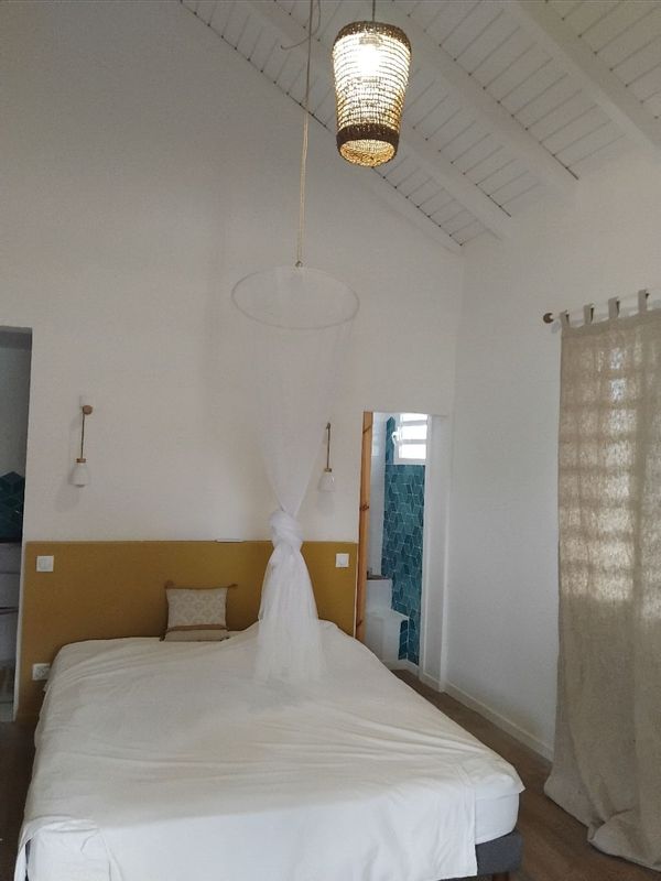 Dépendance dans villa vue sur la Dominique
