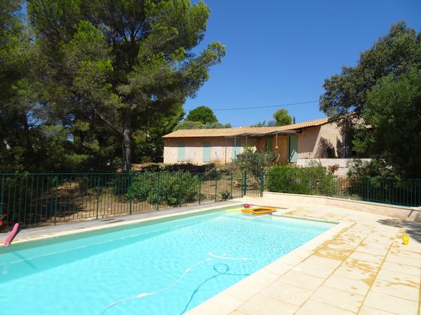 Maison provençale vue mer