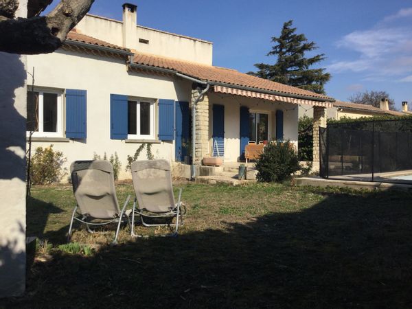 Maison près d’Avignon en Provence. Pas d’échanges en juillet.