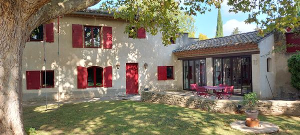 Mas provençal au coeur du luberon à Cheval-Blanc, France