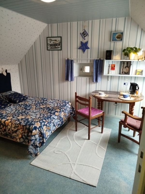 Chambre avec salle de bain privée  à 40 minutes du Mont Saint Michel, accueil vélos possible