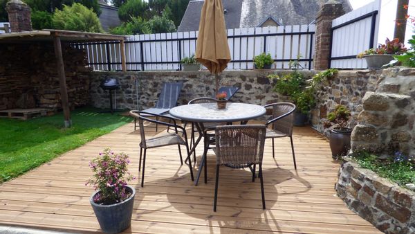 Gîte le Pommier à Jullouville Les Pins chez Pascale et Jean Marc 3 nuits minimum s'il vous plaît