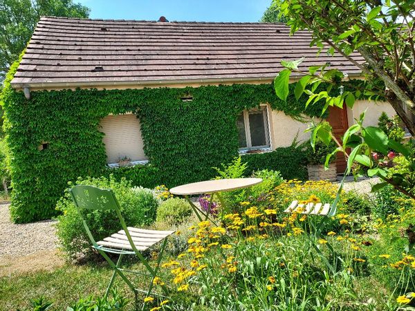 NID DE VERDURE EN BOURGOGNE