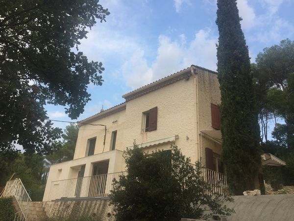 La maison des Cigales... NON FUMEUR - PAS DE JEUNES ENFANTS