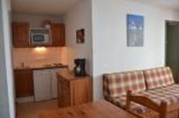 appartement avec parking intérieur dans une station familiale draps serviettes toilettes non fournis
