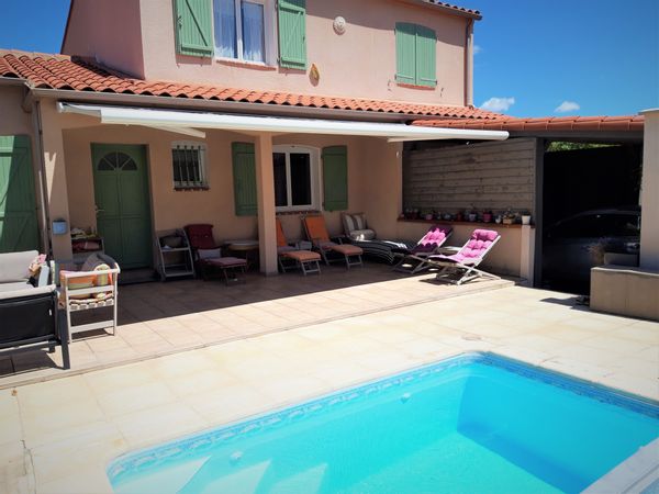 villa avec piscine