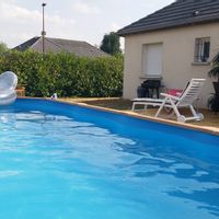 Maison à Lusigny-sur-Barse, France, village en champagne avec plage et tous commerces