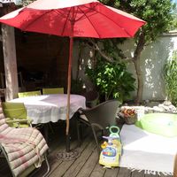 Echoppe  Bordeaux  quartier st Genest  à proximité du centre dans une rue calme et un jardin terrasse .