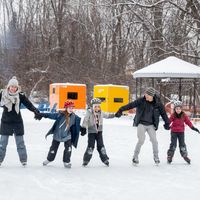 Maison familiale banlieue Montréal, ouvert aux propositions: 2024 Québec; 2025 France