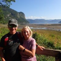 Le chalet de Sylvie et Gilles au bord d'un lac