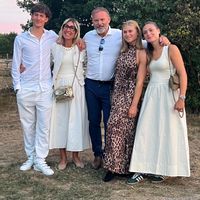 Maison de famille cosy  nouvellement rénovée avec passion  à 900m de la plage en forêt.