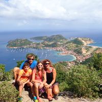 Maison vue sur la mer et les saintes