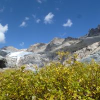 Chambre privée Maison écologique, spacieuse et lumineuse, à deux pas du Parc National des Ecrins