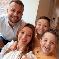 La maison de Adrian's family