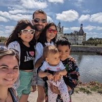 Bienvenue chez Julien, Mina, Romane, Alexane, Milann et Naelle