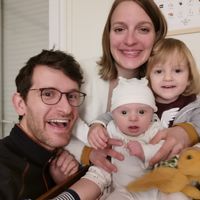 La maison de Julie, Médéric et leurs enfants