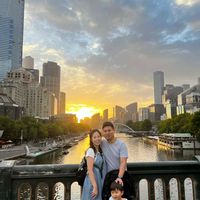 4 bedroom, 3 bathroom 2 story house in family friendly suburb of Brisbane