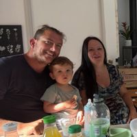 L'ancienne grange rénovée de Greg, Aline & leurs enfants