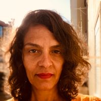 O pequeno-charmoso apto de Lidia