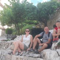 Petite maison de vacances refaite récemment. Fonctionnelle, à proximité de la plage et des commerces