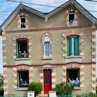 Charmante maison de campagne rénovée avec soin, idéale pour 8–10 voyageurs.