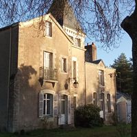 La maison d’Alix- Verdure, bords de Loire et Puy du fou!