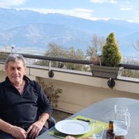 L'appartement  de Richard ,vue sur les montagnes et la vallée