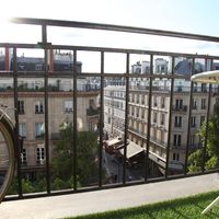 Appartement 2 chambres avec balcon Paris centre!