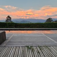 Écrin moderne au cœur des Alpes, entre nature et destinations prisées
