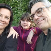Deux chambres privées dans une maison en bois le long du canal de la Siagne