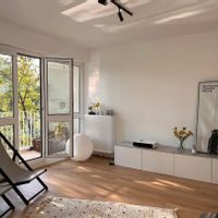 Vue imprenable sur la Seine depuis le canapé où les transats du balcon, à vous de choisir 