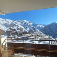 Un appartement chaleureux dans une station de ski familliale