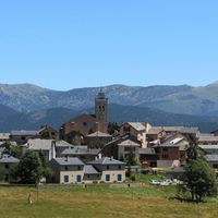 APPARTEMENT bas de CHALET de 80 m2, VUE MAGNIFIQUE et PRESTATIONS QUALITATIVES