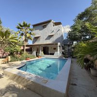Maison spacieuse avec plusieurs chambres à La Somone