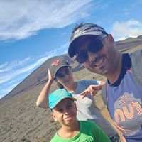 Ile de la Réunion, villa de 2023 sur 2 niveaux avec 3 chambres spacieuses, vue mer et montagne.