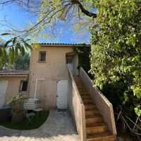 "Studio au calme proche de la campagne et à coté de la ville"